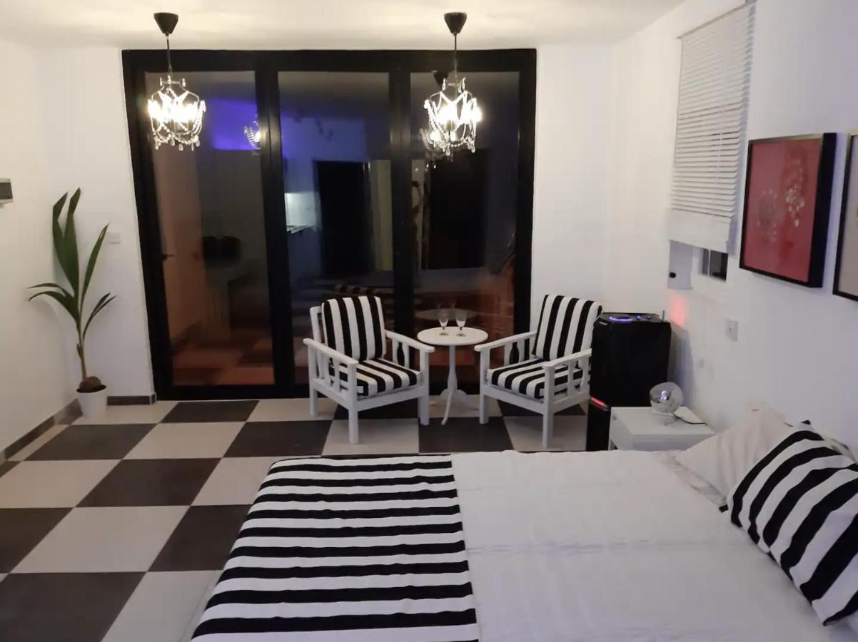 לרנקה The Pervoli Studio - Pool - Close To Beach מראה חיצוני תמונה